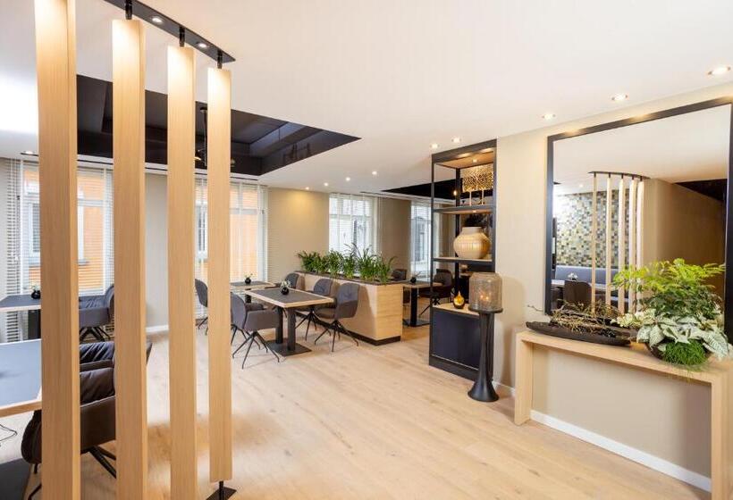 Maakt Hotel & Apartments