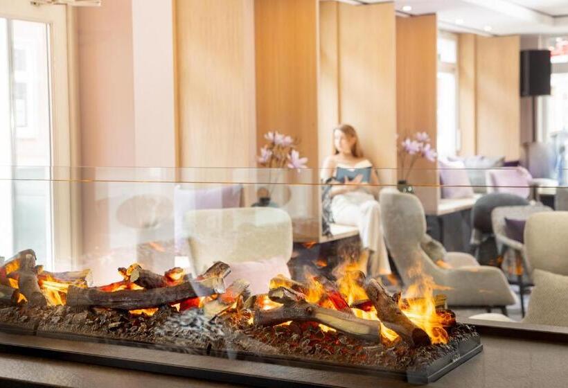 Maakt Hotel & Apartments