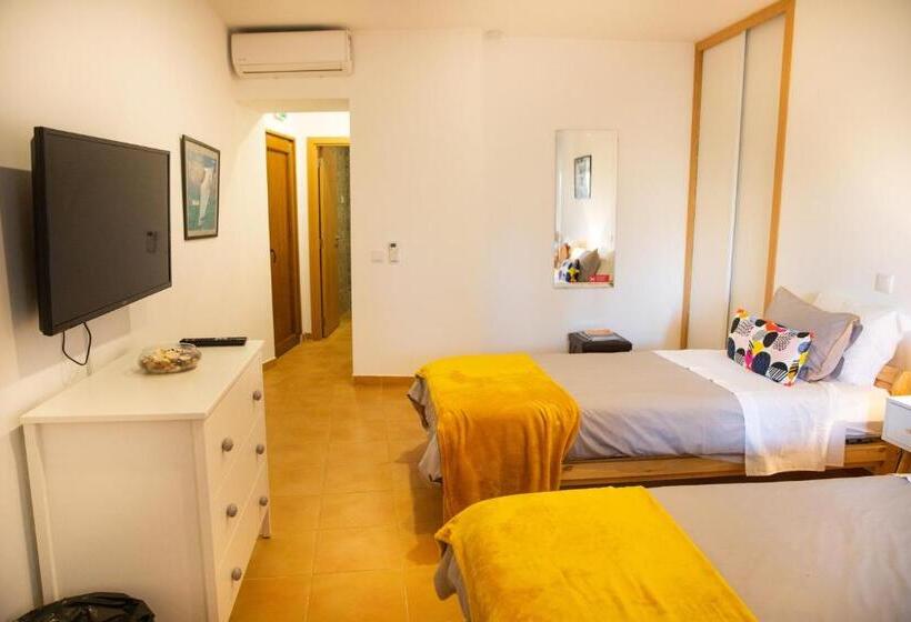 بنسيون Alvorkitecenter Guesthouse