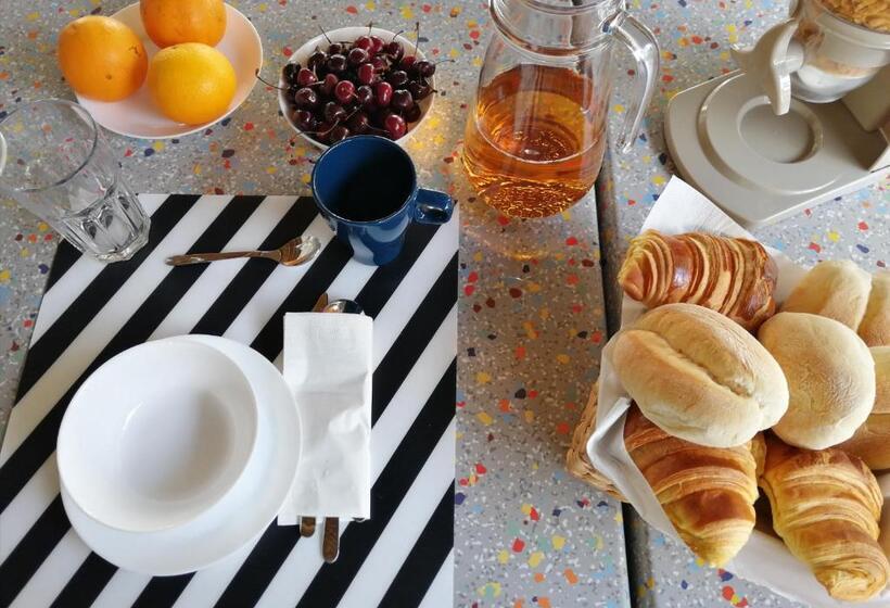 بنسيون Alvorkitecenter Guesthouse