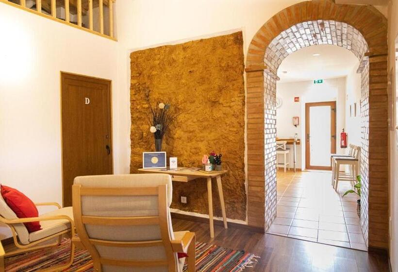 بنسيون Alvorkitecenter Guesthouse