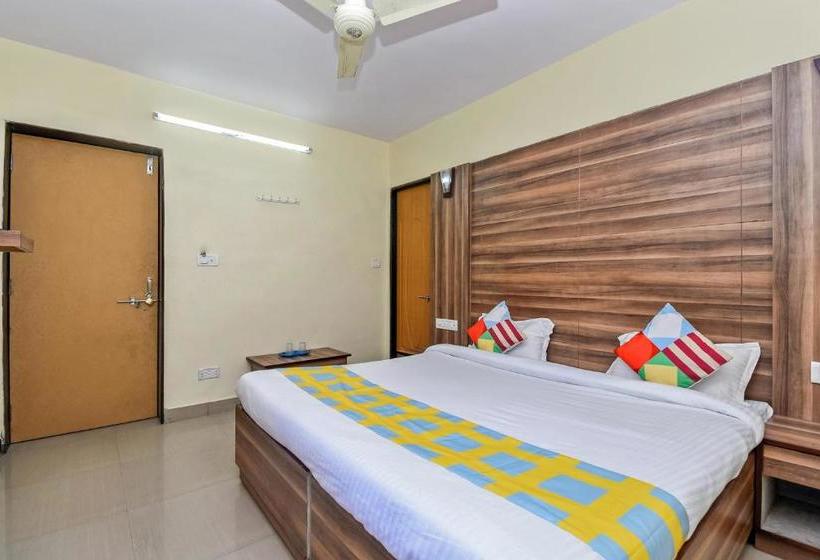 بنسيون Oyo Home 79350 Padmavati