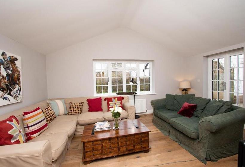 بنسيون Salt Cellar By Condokeeper