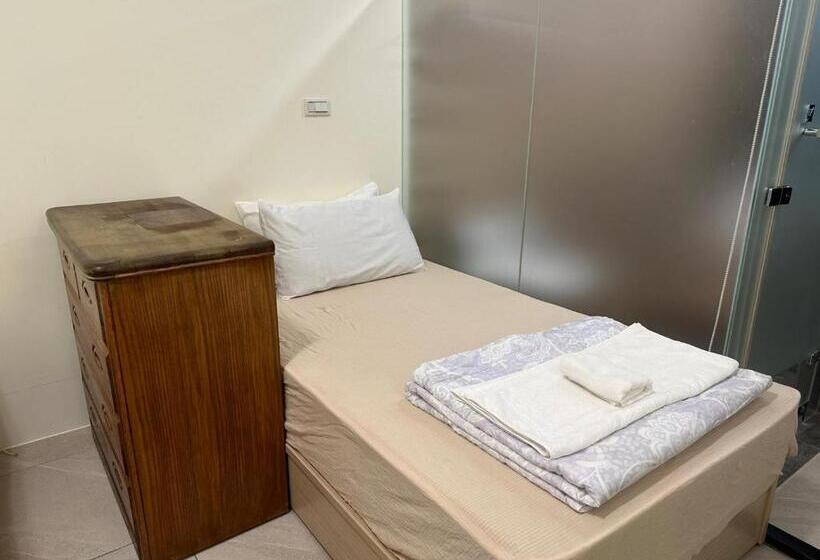 پانسیون Silence And Stillness