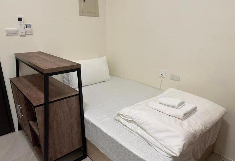 پانسیون Silence And Stillness