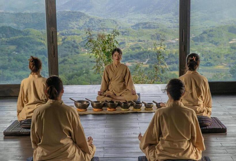 استراحتگاه Avana Retreat