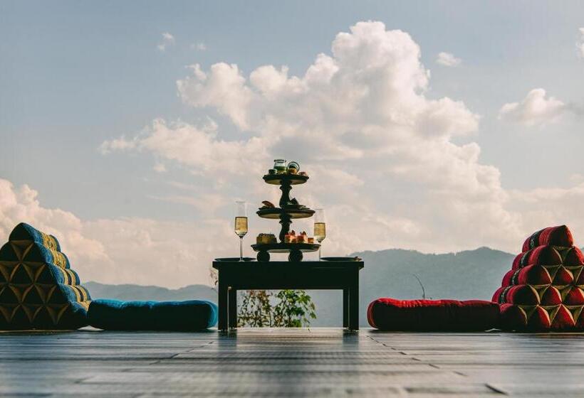 استراحتگاه Avana Retreat