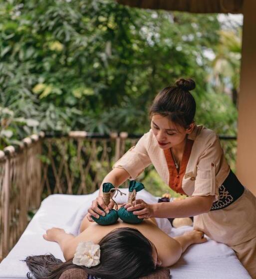 استراحتگاه Avana Retreat