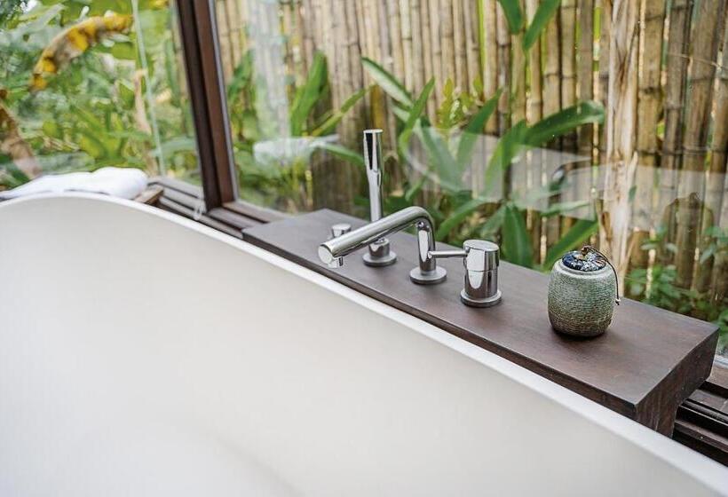 استراحتگاه Avana Retreat