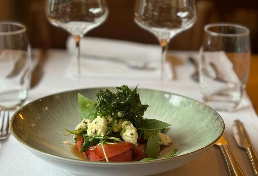 Romantik Hotel De L Ours