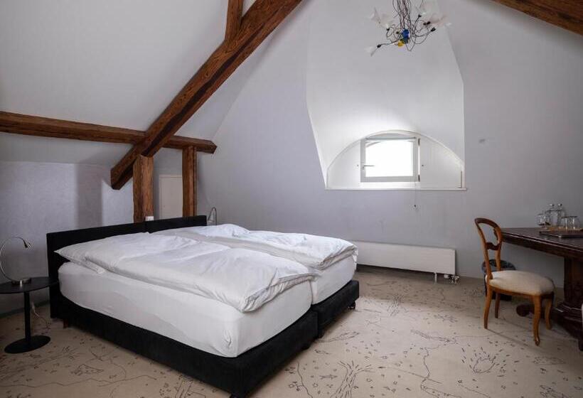 Romantik Hotel De L Ours