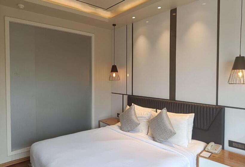 Udman Hotel Greater Noida