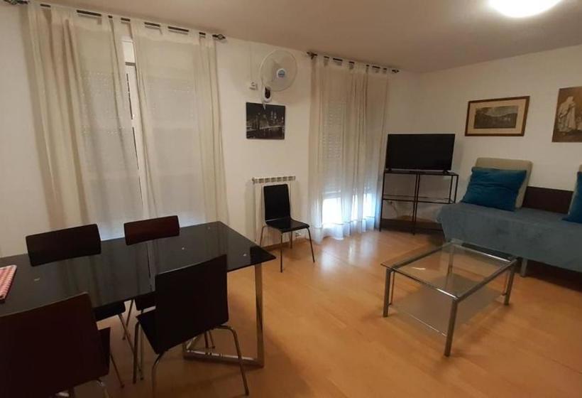 Apartamentos Auhabitat Zaragoza, Edificio De Apartamentos Turísticos