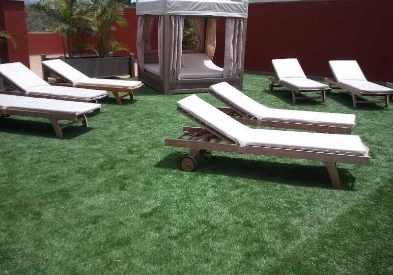 Aparthotel El Galeón