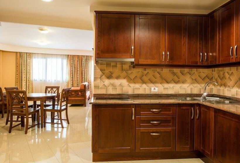 Aparthotel El Galeón