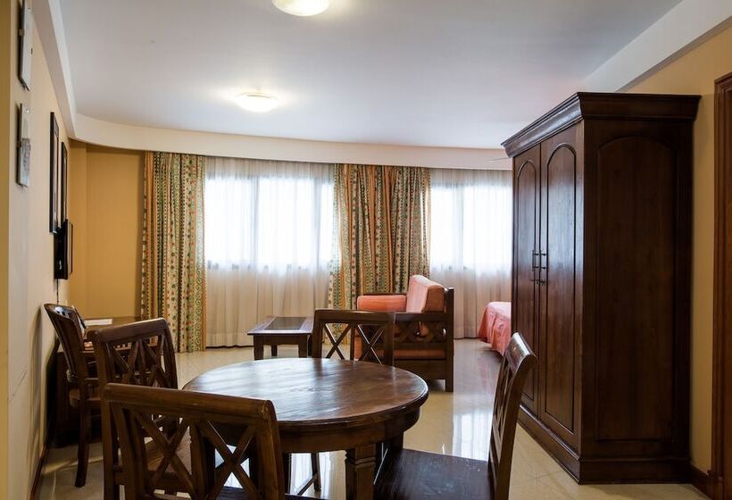 Aparthotel El Galeón