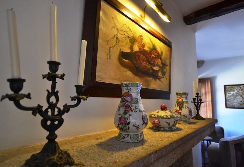 Casa Dos Assentos De Quintiães