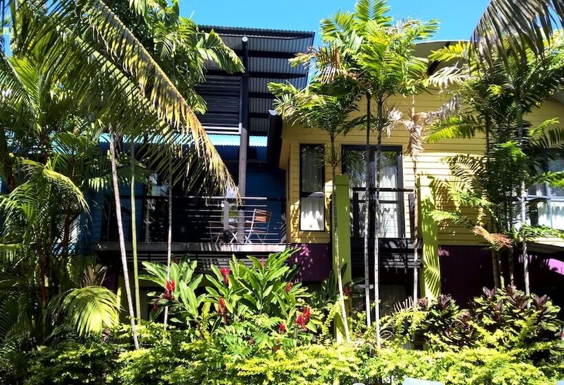 Dreamcatcher Beach Side Apartments