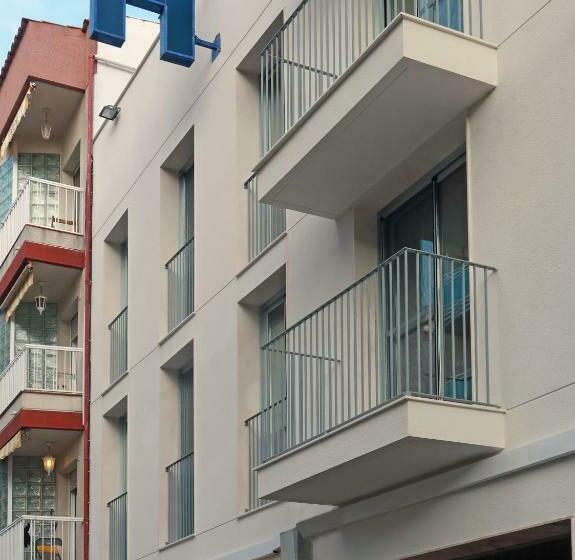 Agusti Hostal