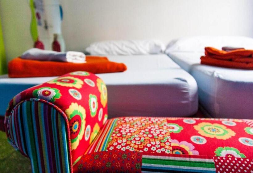 فندق فئة نجمة واحدة Feetup Home Backpackers Valencia