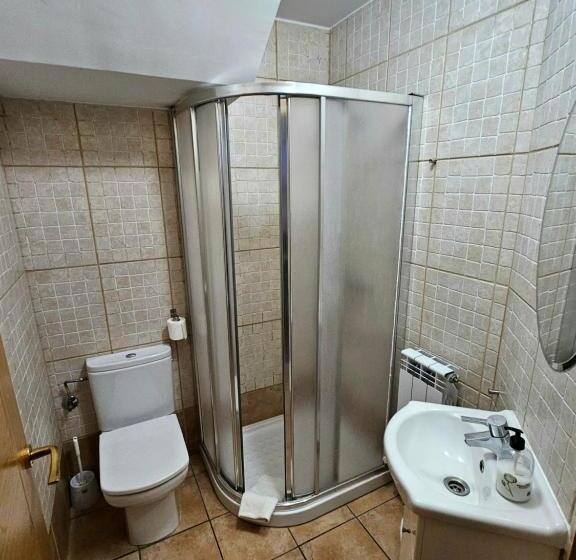 Hostal Jp Y Estudios