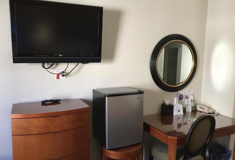 ホテル Americas Best Value Inn & Suites  Soma
