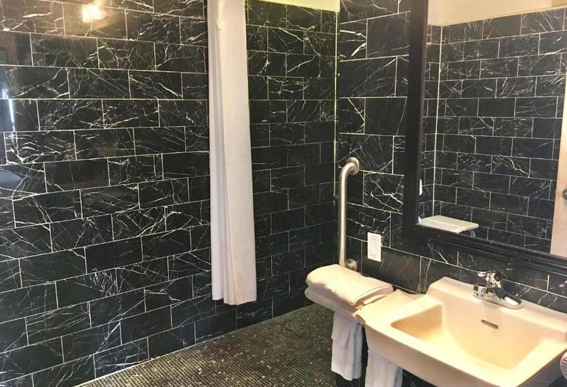 فندق Americas Best Value Inn & Suites  Soma