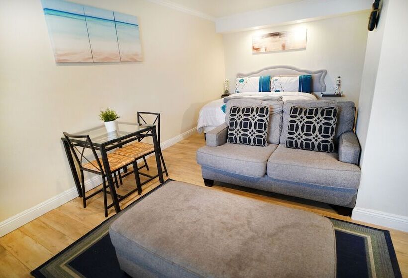 Отель Anaheim Executive Inn & Suites