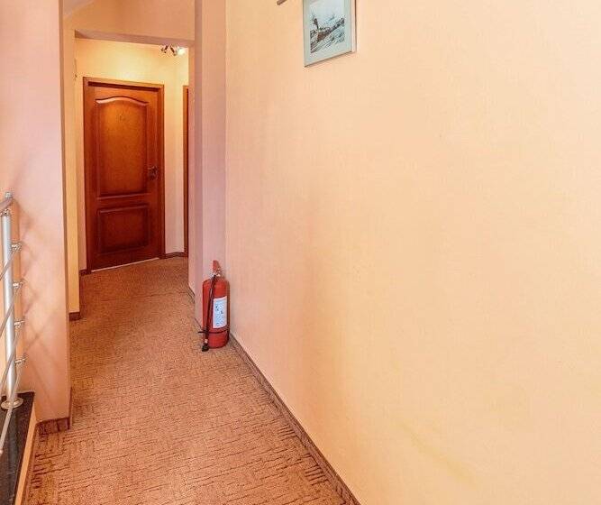 ホテル Apart & Rooms Fotinov