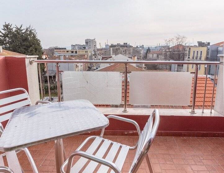 ホテル Apart & Rooms Fotinov