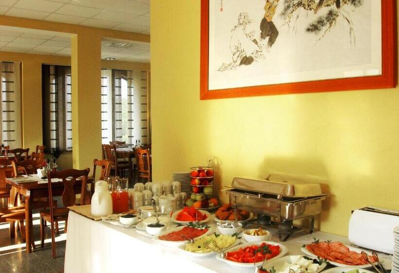 בית מלון כפרי Asti Art