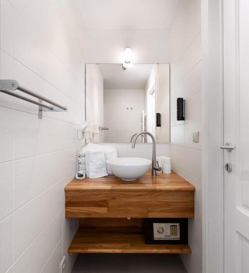 בית מלון כפרי Aux Ecuries De La Reine