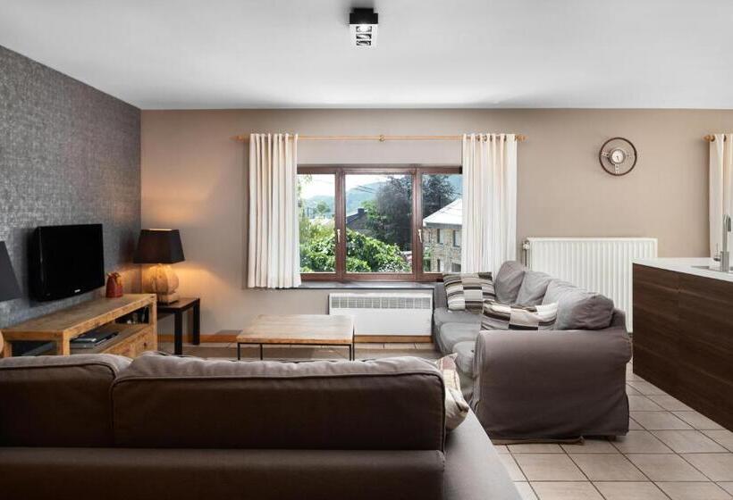 בית מלון כפרי Aux Ecuries De La Reine