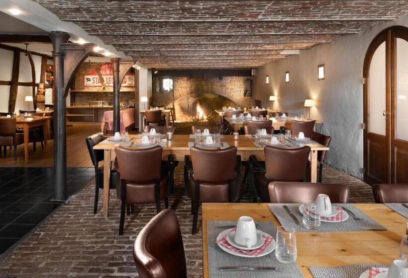 בית מלון כפרי Aux Ecuries De La Reine