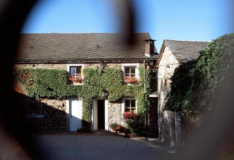 בית מלון כפרי Aux Ecuries De La Reine