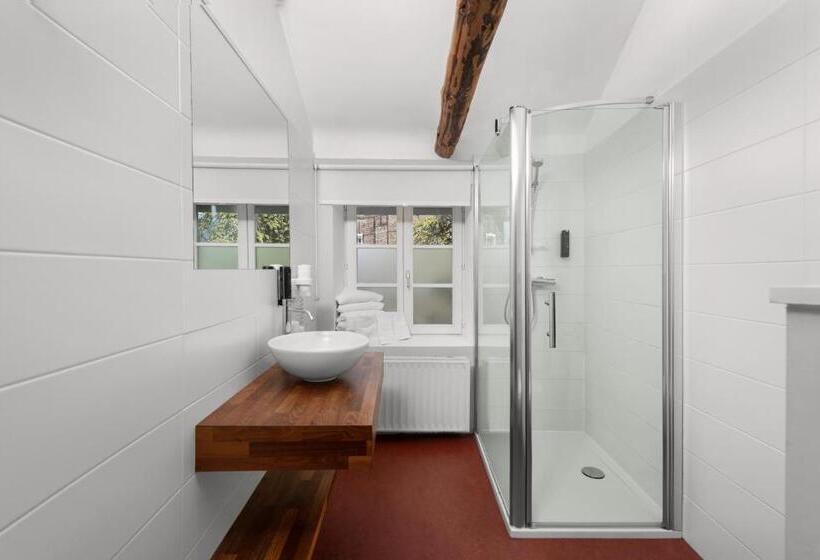 בית מלון כפרי Aux Ecuries De La Reine