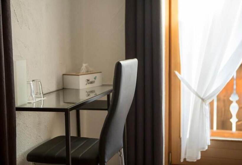 فندق Bed & Breakfast Jungholz   Pension Katharina