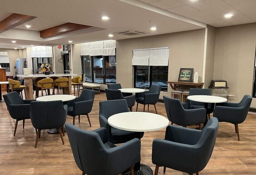 Casco Bay Hotel Portland Airport Maine Mall, Ascend Hotel Collection