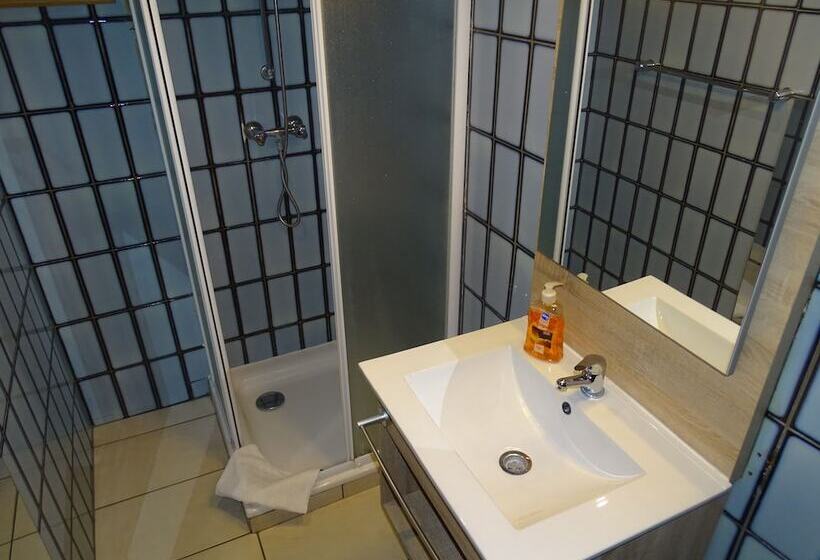 فندق Room In Studio   Condo Gardens Leuven   Budget Studio Single