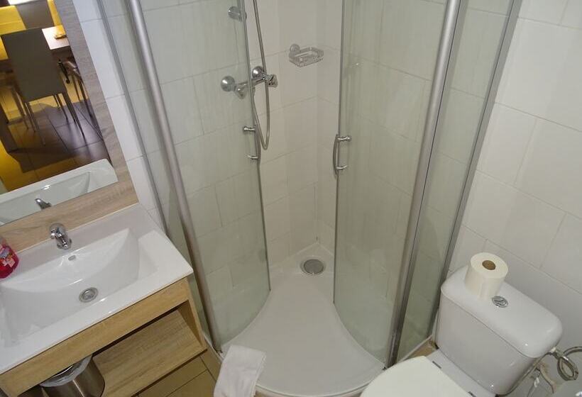 فندق Room In Studio   Condo Gardens Leuven   Budget Studio Single