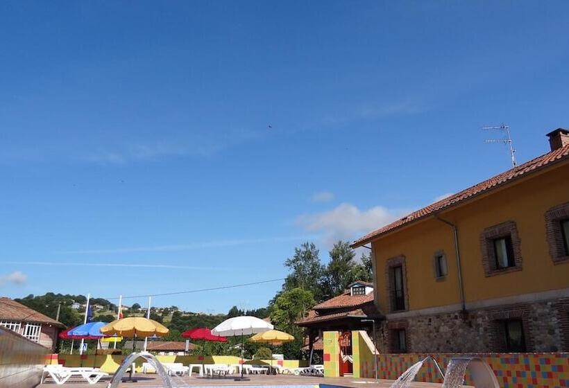 Conjunto Hotelero La Pasera