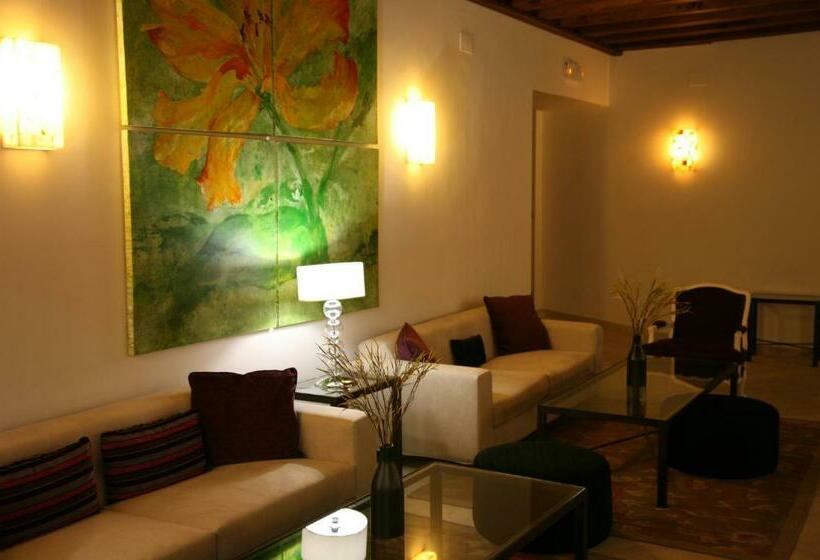 هتل Convento Del Giraldo