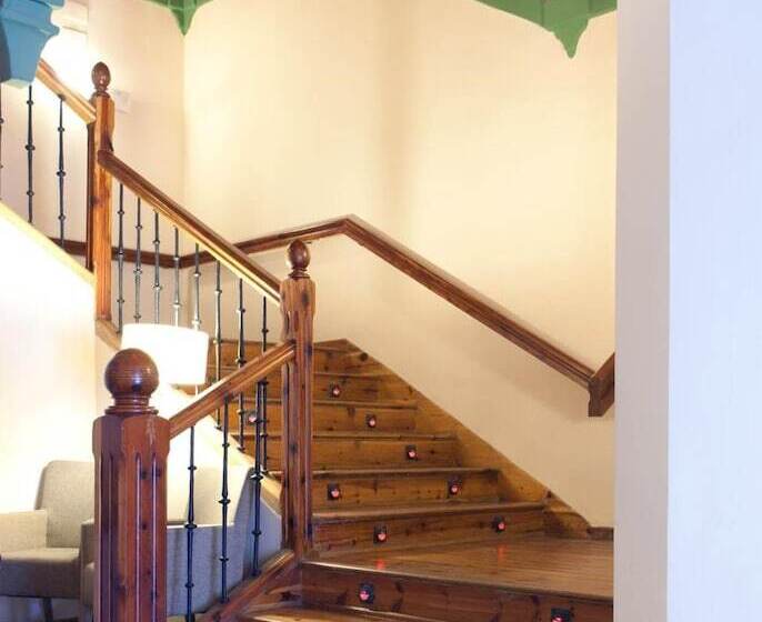 هتل Convento Del Giraldo