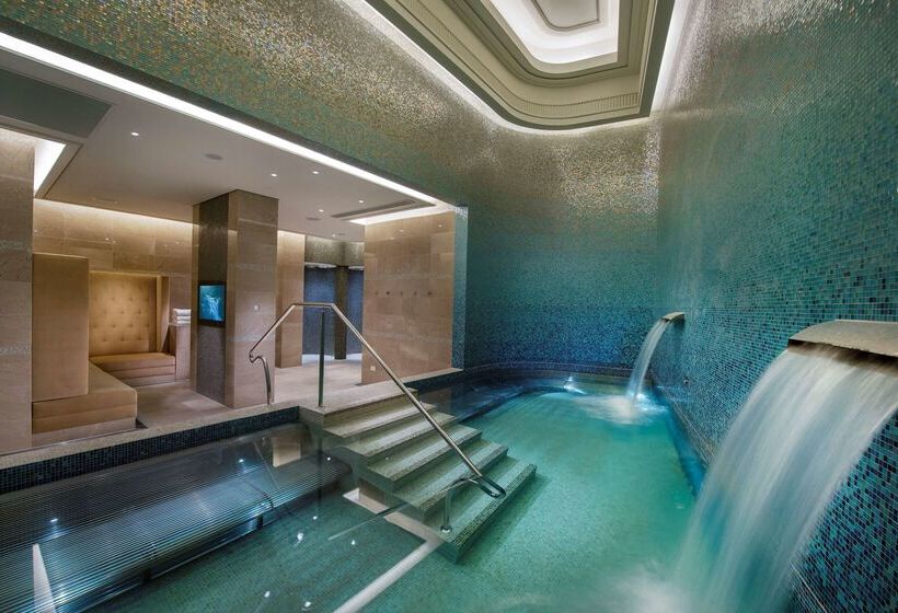 فندق Crown Towers Melbourne