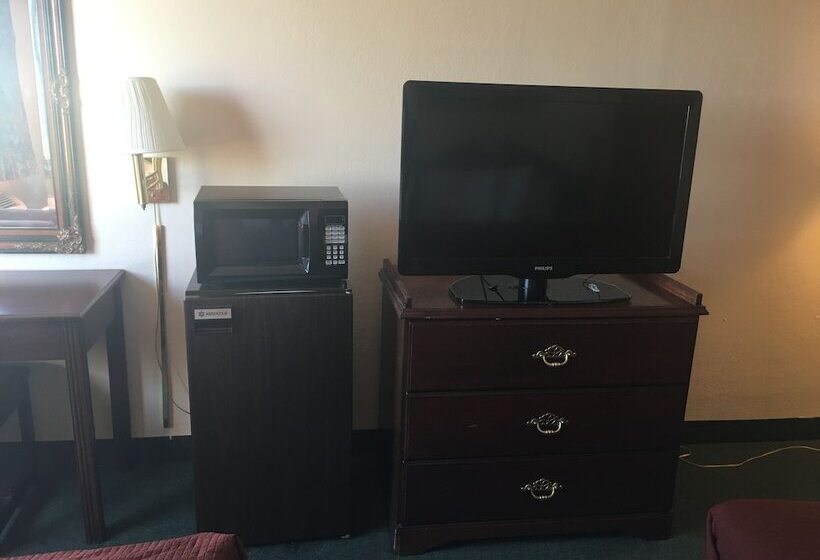 酒店 Derby Inn & Suites