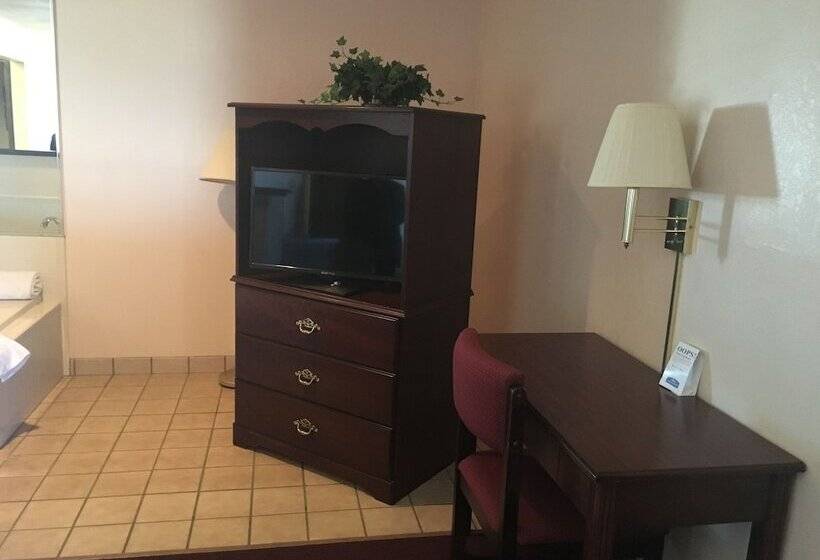 酒店 Derby Inn & Suites