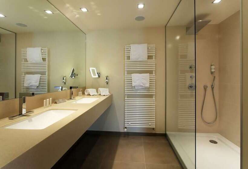 בית מלון כפרי Des Bains & Wellness Spa Nuxe