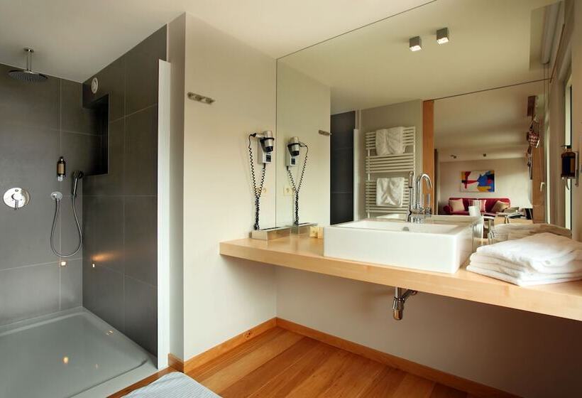 בית מלון כפרי Des Bains & Wellness Spa Nuxe