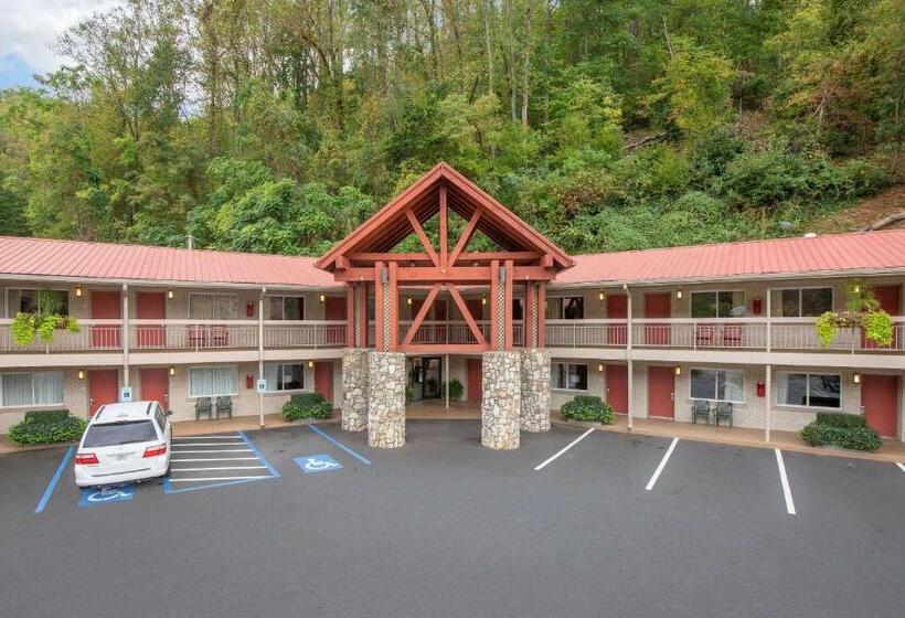 Отель Econo Lodge Cherokee Near River Park