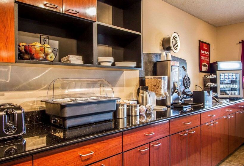 فندق Econo Lodge Freeport  Brunswick Area